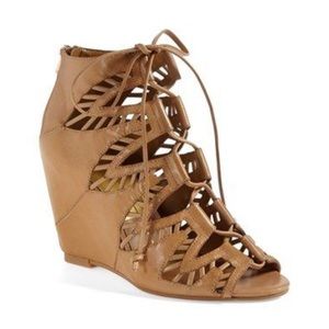 Dolce Vita Shandy Wedges Tan